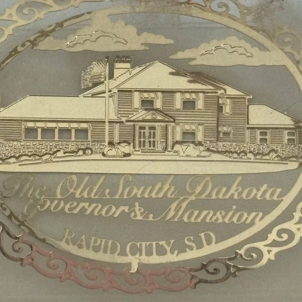 Vintage Landmark Ornament Lot 2‎ Gold Flashed Brass NH SD House Historic Sites